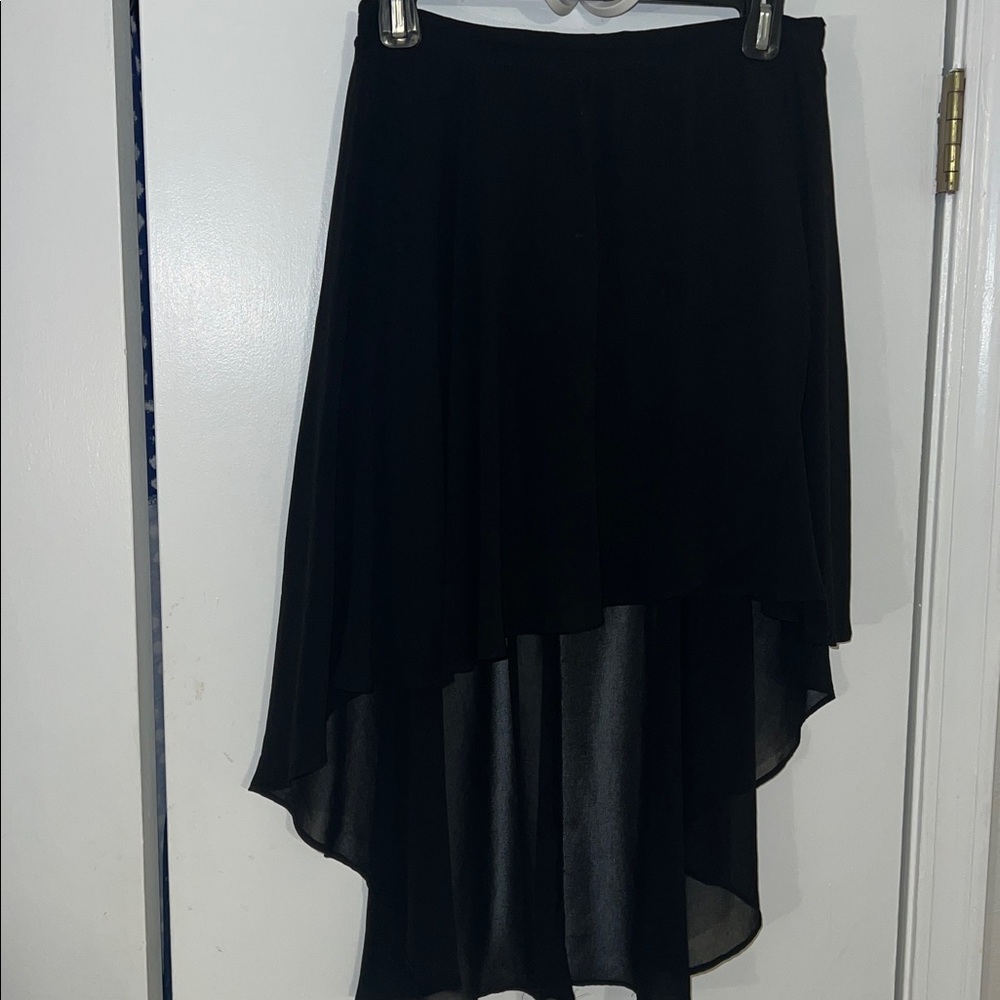 Black High-Low Skirt FOREVER 21 medium